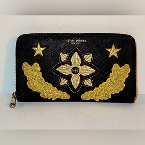 NWOT! Henri bendel military patches wallet